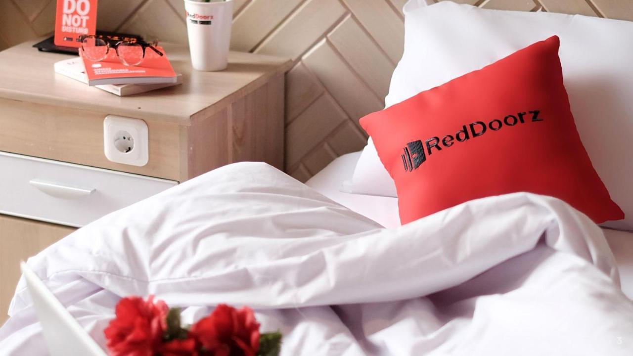 Reddoorz Bamboo Saigon Hotel Su Van Hanh Ho Či Minovo Město Exteriér fotografie